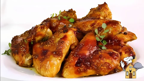 Куриные крылышки по этому рецепту бесподобно вкусные благодаря маринаду. Они сочные, с хрустящей корочкой. 