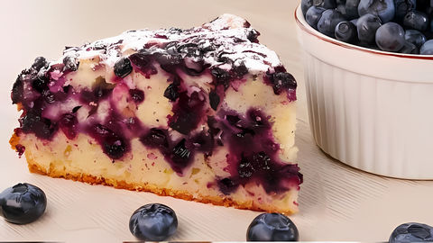 Сегодня, испечем невероятно вкусный, сочный и очень полезный пирог. В основе его Черника -королева лесных ягод. 